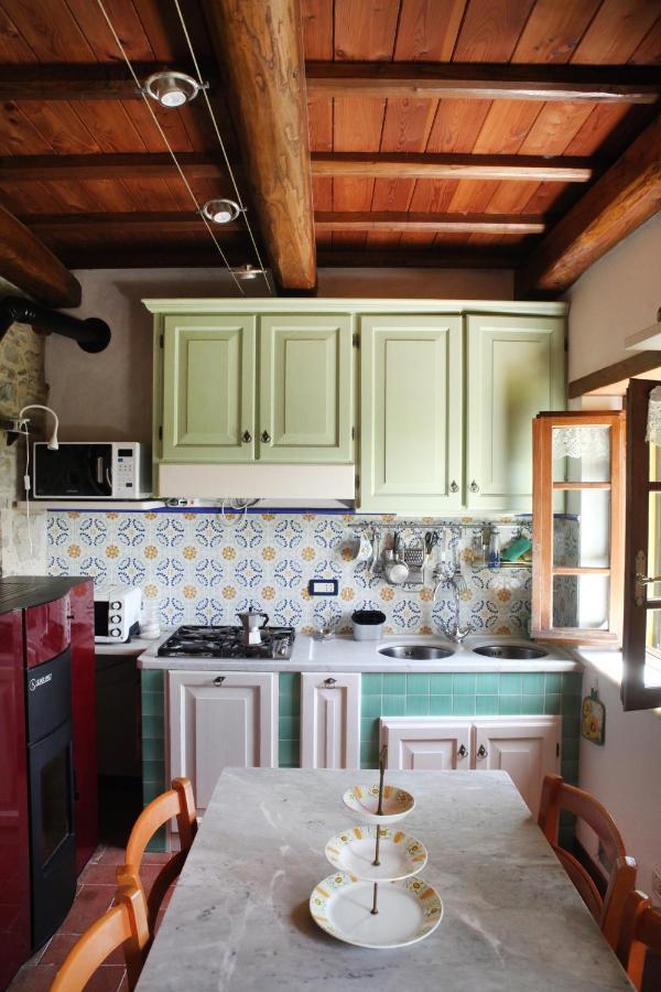 Deliziosa Casetta Sull'Appennino Toscano Montefegatesi Extérieur photo