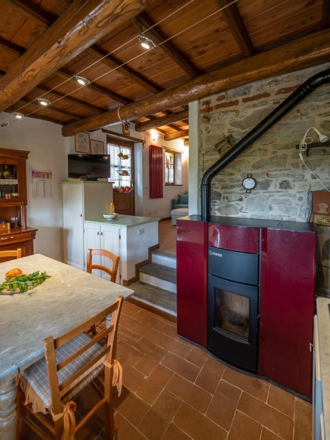 Deliziosa Casetta Sull'Appennino Toscano Montefegatesi Extérieur photo