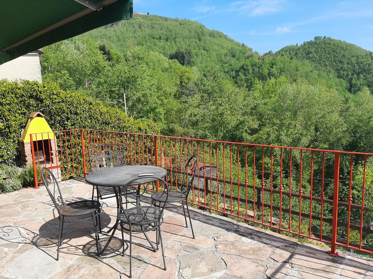 Deliziosa Casetta Sull'Appennino Toscano Montefegatesi Extérieur photo